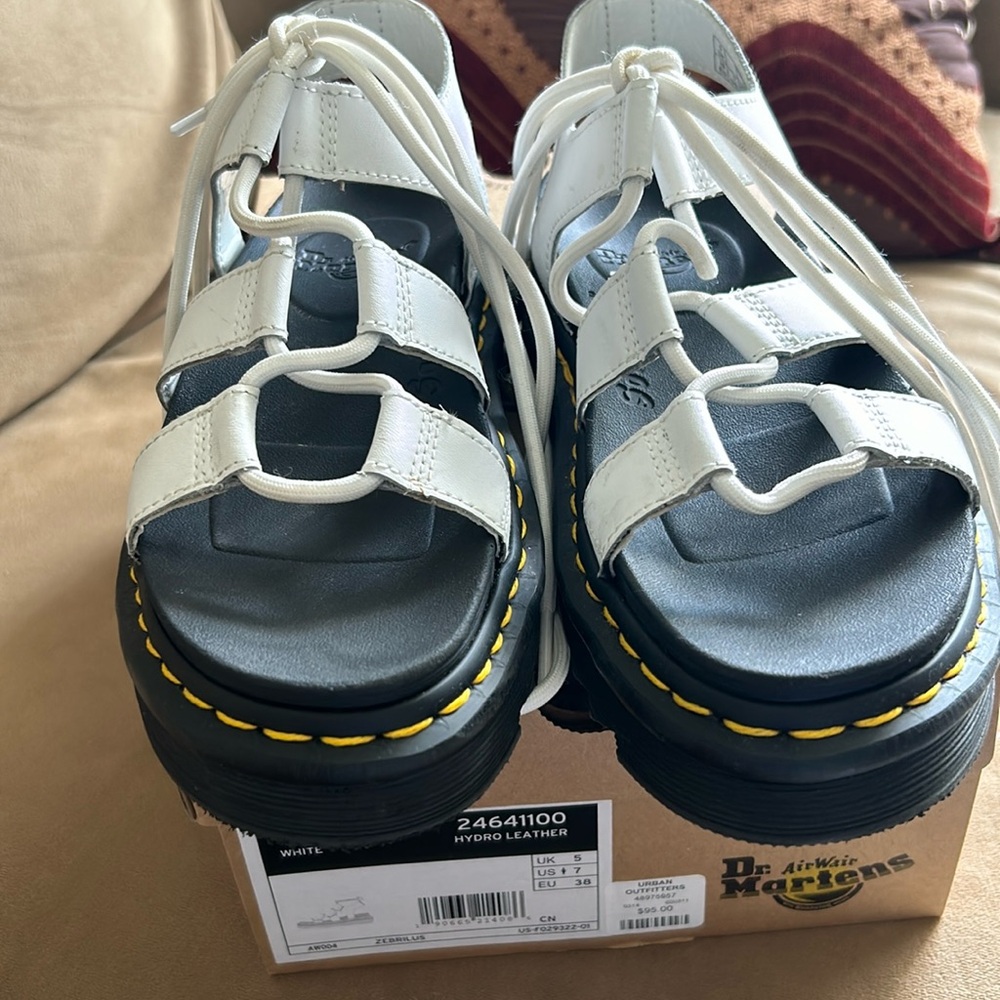 Size 7 Dr. Martens Air Wair Platform Sandal